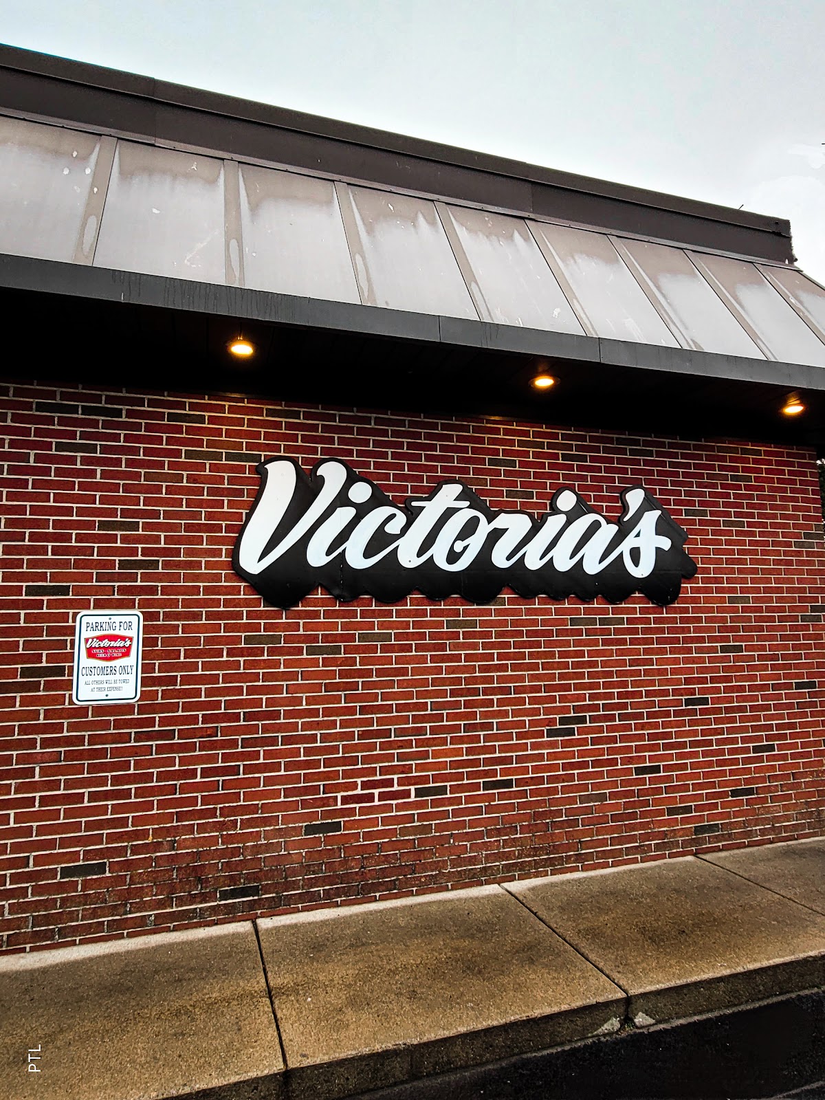 Victoria's Sub Shop